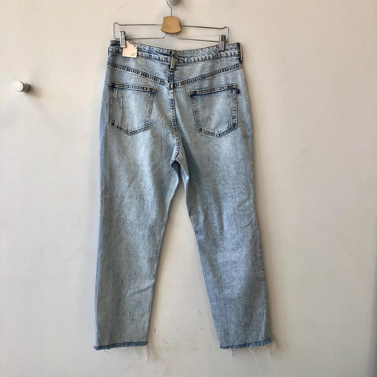32 - Pilcro Anthropologie NEW $160 Distressed Vintage Straight Leg Jeans 0131AW