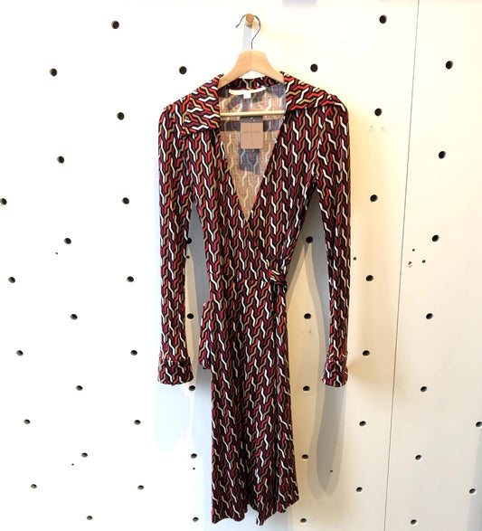 2 - DVF Diane von Furstenberg Red Patterned 100% Silk Julie Wrap Dress 0303CC