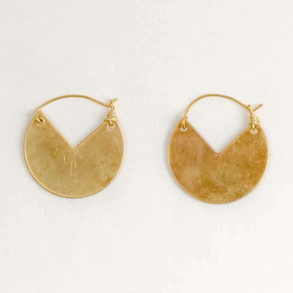 Altiplano - Cut Out Disc Earrings - Gold
